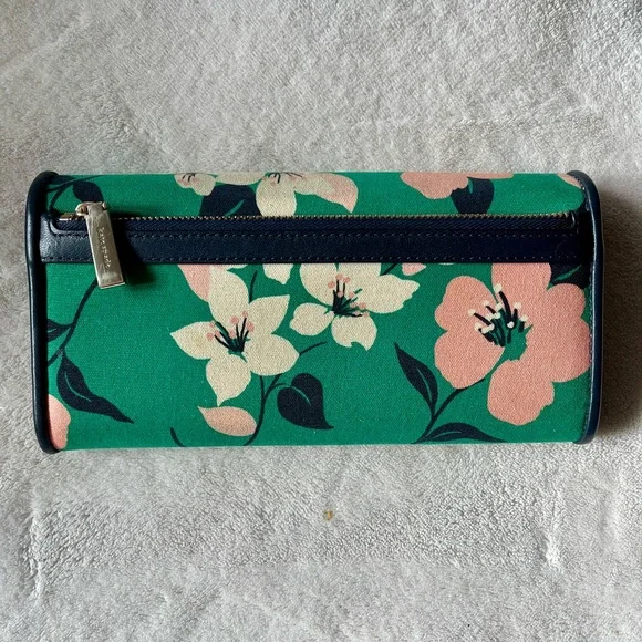 kate spade Lucia Large Slim Flap Wallet - Picture 2 of 5